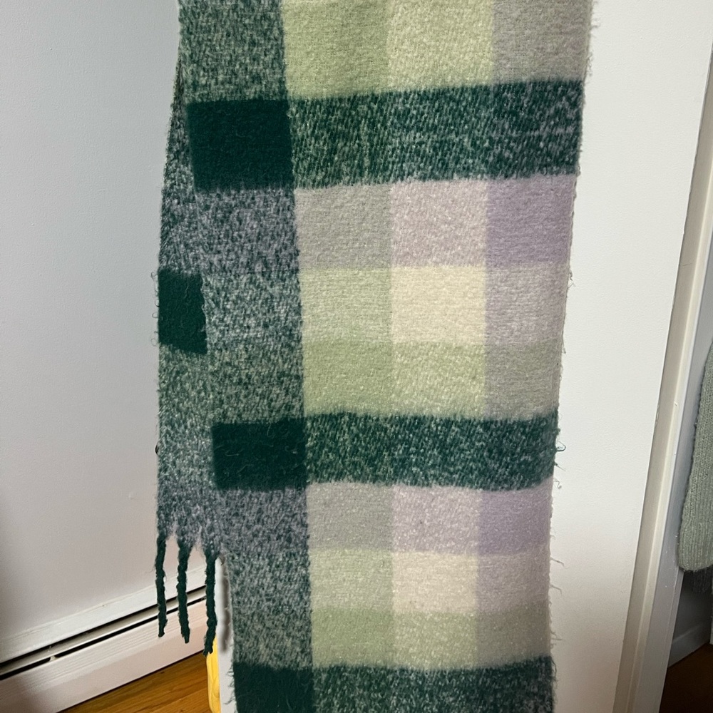PLAID SCARF